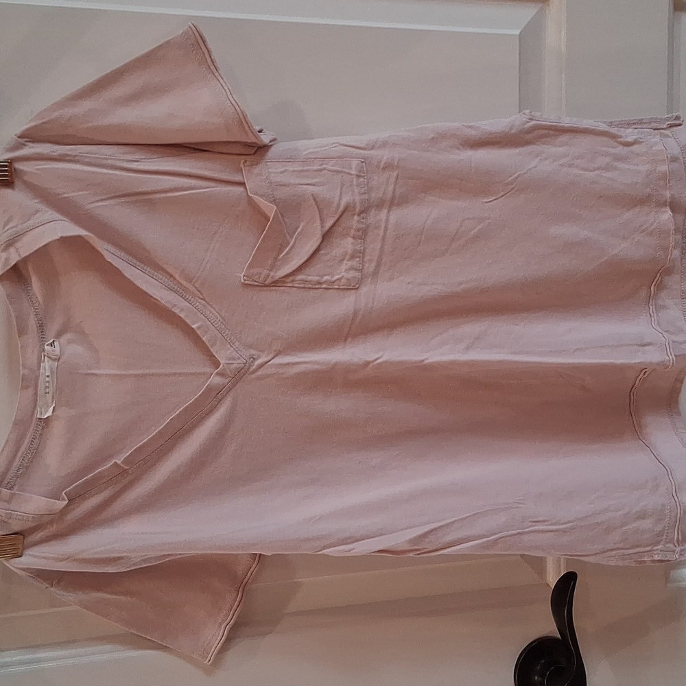 Lush Vintage Cotton/Modal Pocket Tee Size Small Blush Color High/Low Split Hem